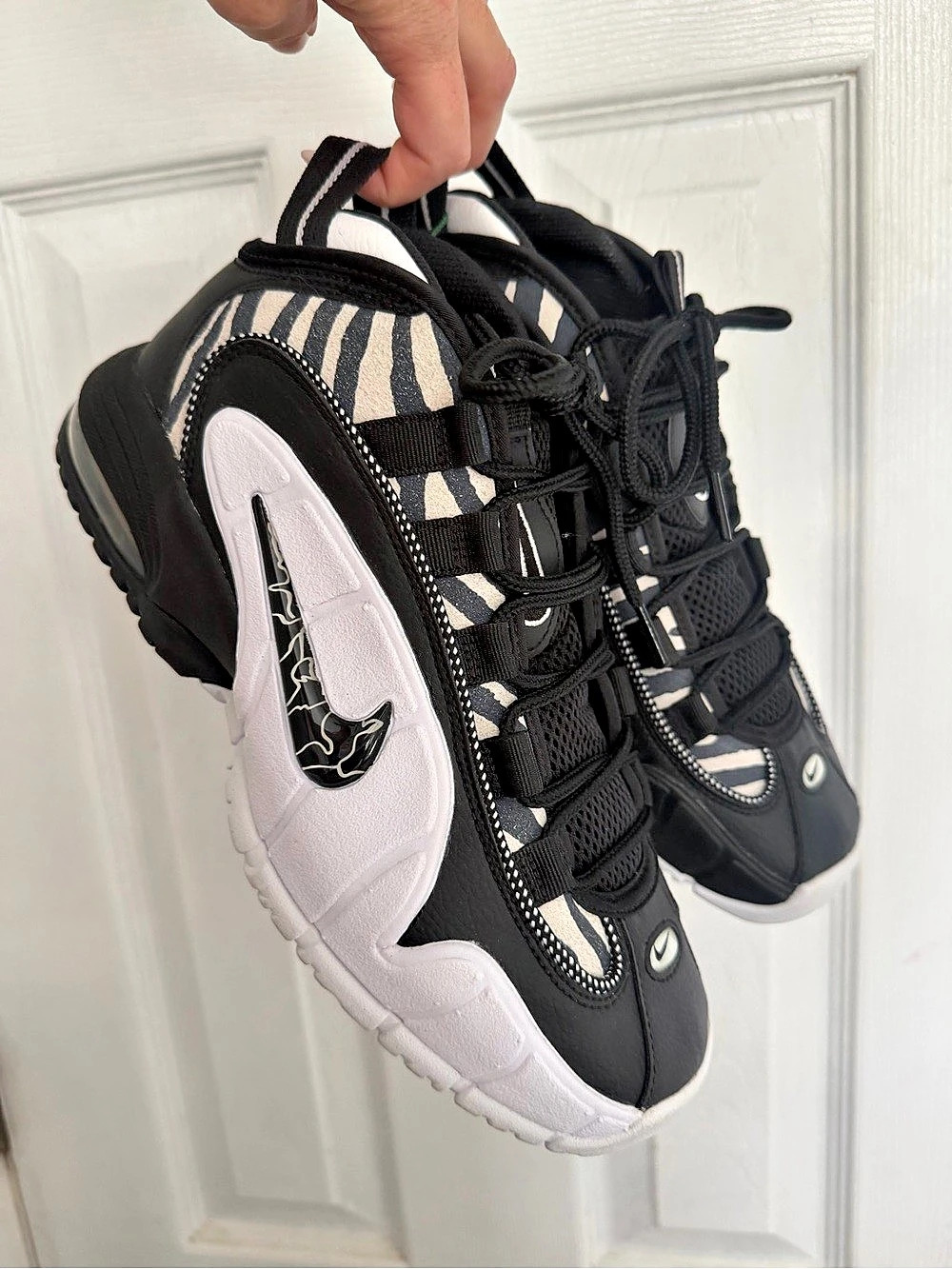 Nike Air More Uptempo Women's Animal Print Sneakers US 6.5, NEW
